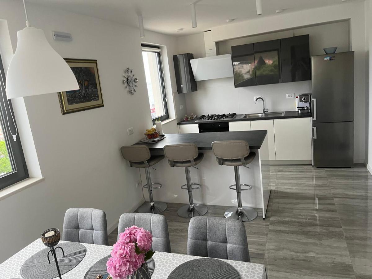 View Apartment ดูบรอฟนิก ภายนอก รูปภาพ